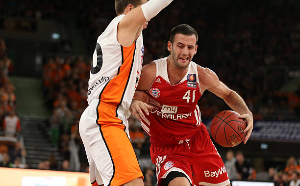 泳运动的广 泳运动的广